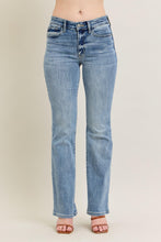 Load image into Gallery viewer, Judy Blue Core Jeans